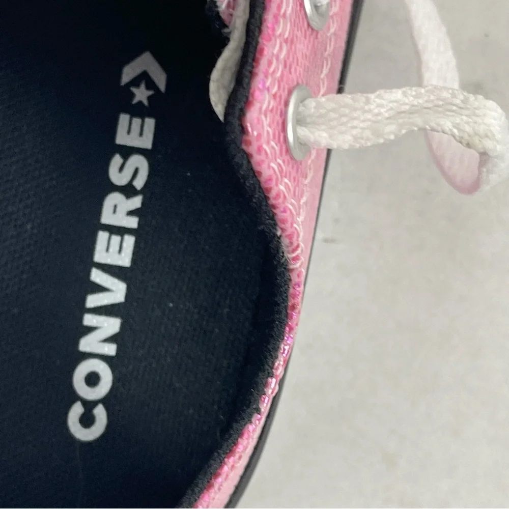 Converse All Star Kids Size 12 Pink Sparkle Low Top Sneakers Youth 12 US‎